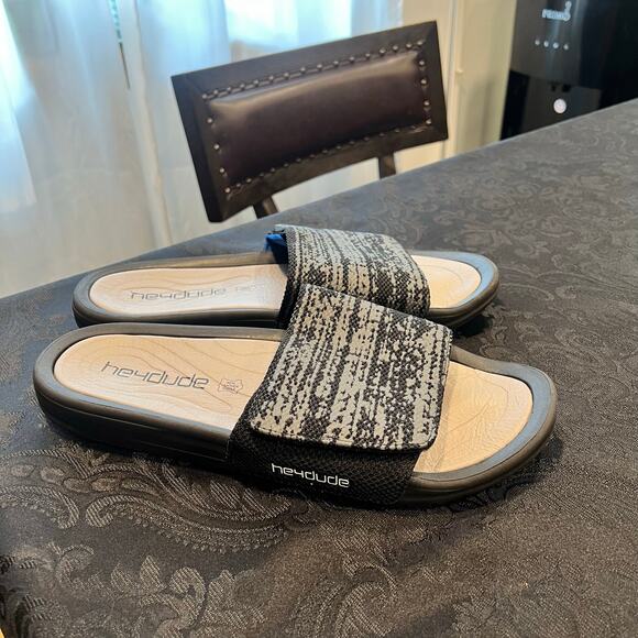Hey dude men sandals in gray/black real leather insole size 12 Men - Picture 1 of 7